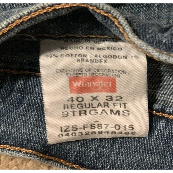 Men’s Wrangler Jeans Regular Fit Straight Leg 40 X 32 Denim - Picture 3 of 5